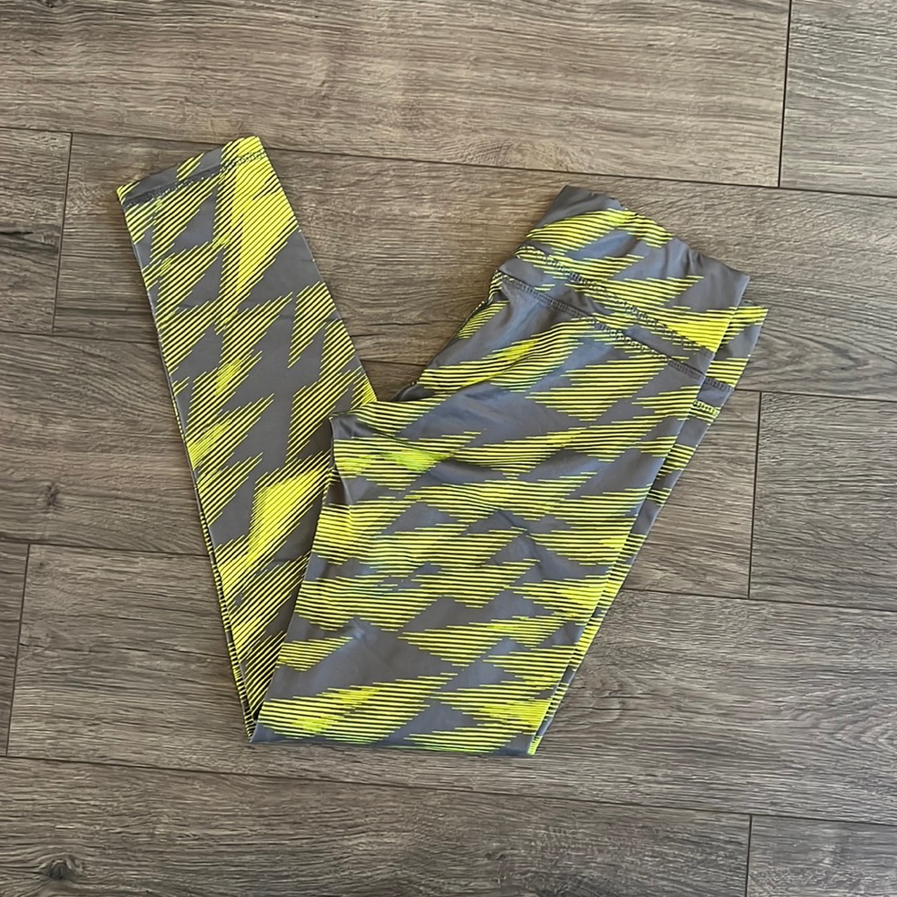 GAIAM Fleece lined leggings Sz ~> Medium